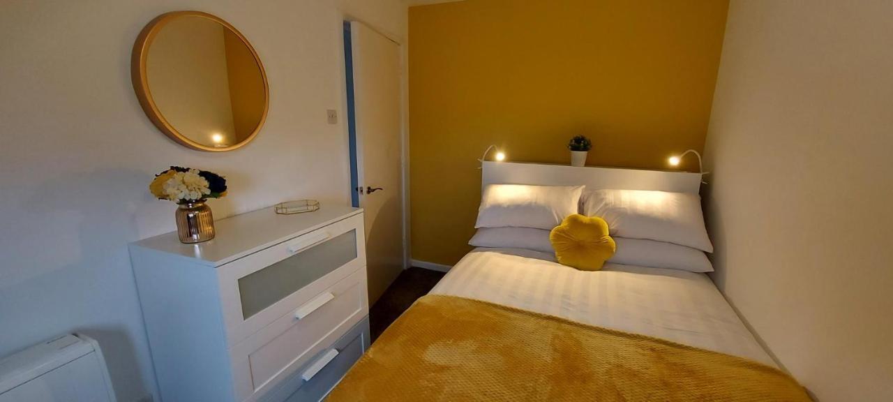 The Tackeroo Suite Hednesford エクステリア 写真